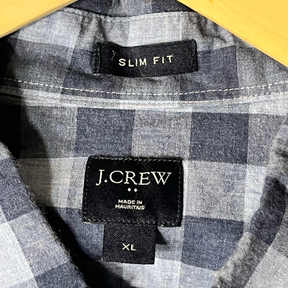 J. Crew Button Down Shirt Long Sleeve Blue Plaid Slim Fit pocket XL - Picture 5 of 5